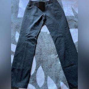 Simply Vera Vera wang skinny mid rise pants PM